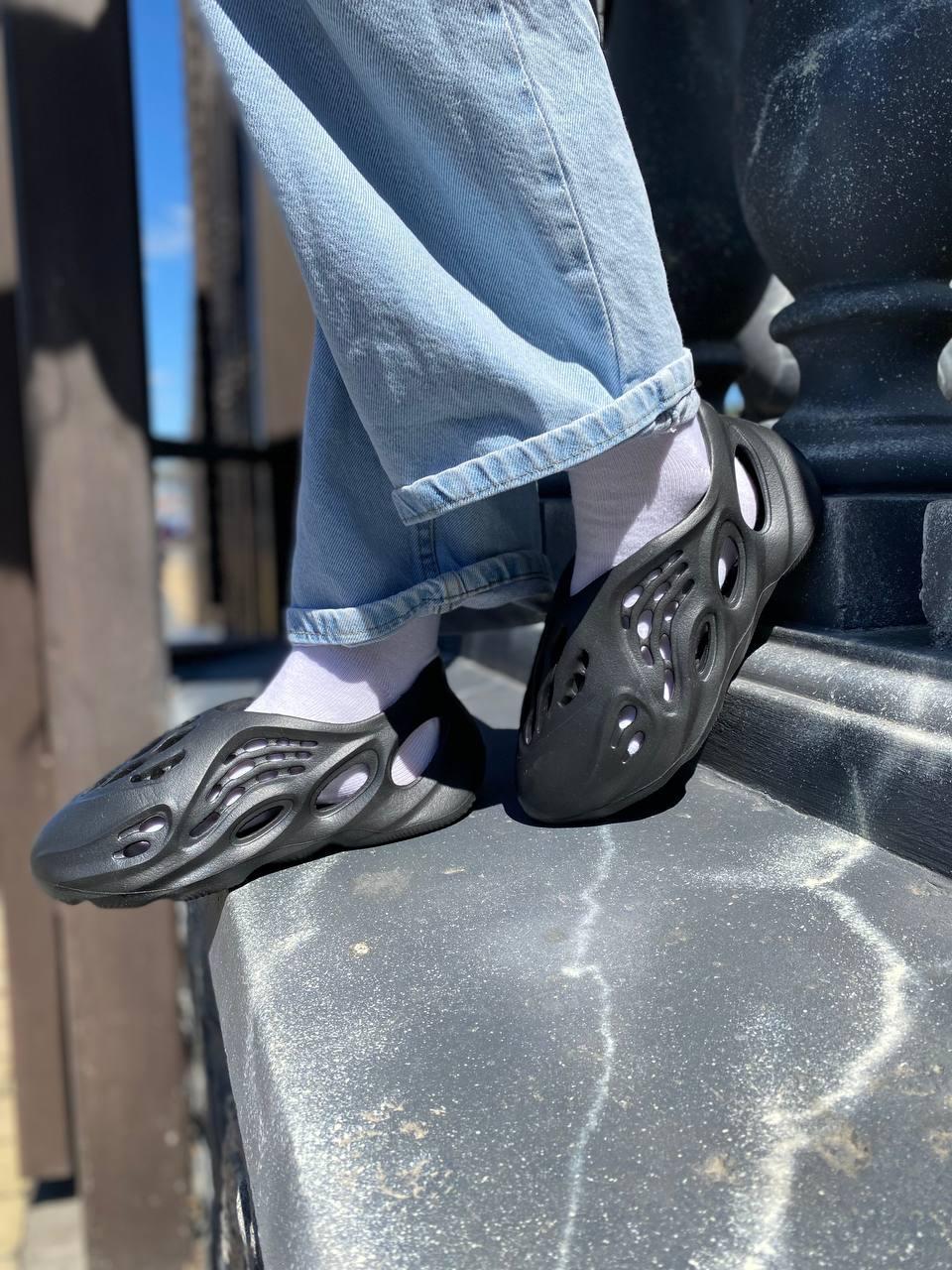 Adidas Yeezy Foam Runner Black