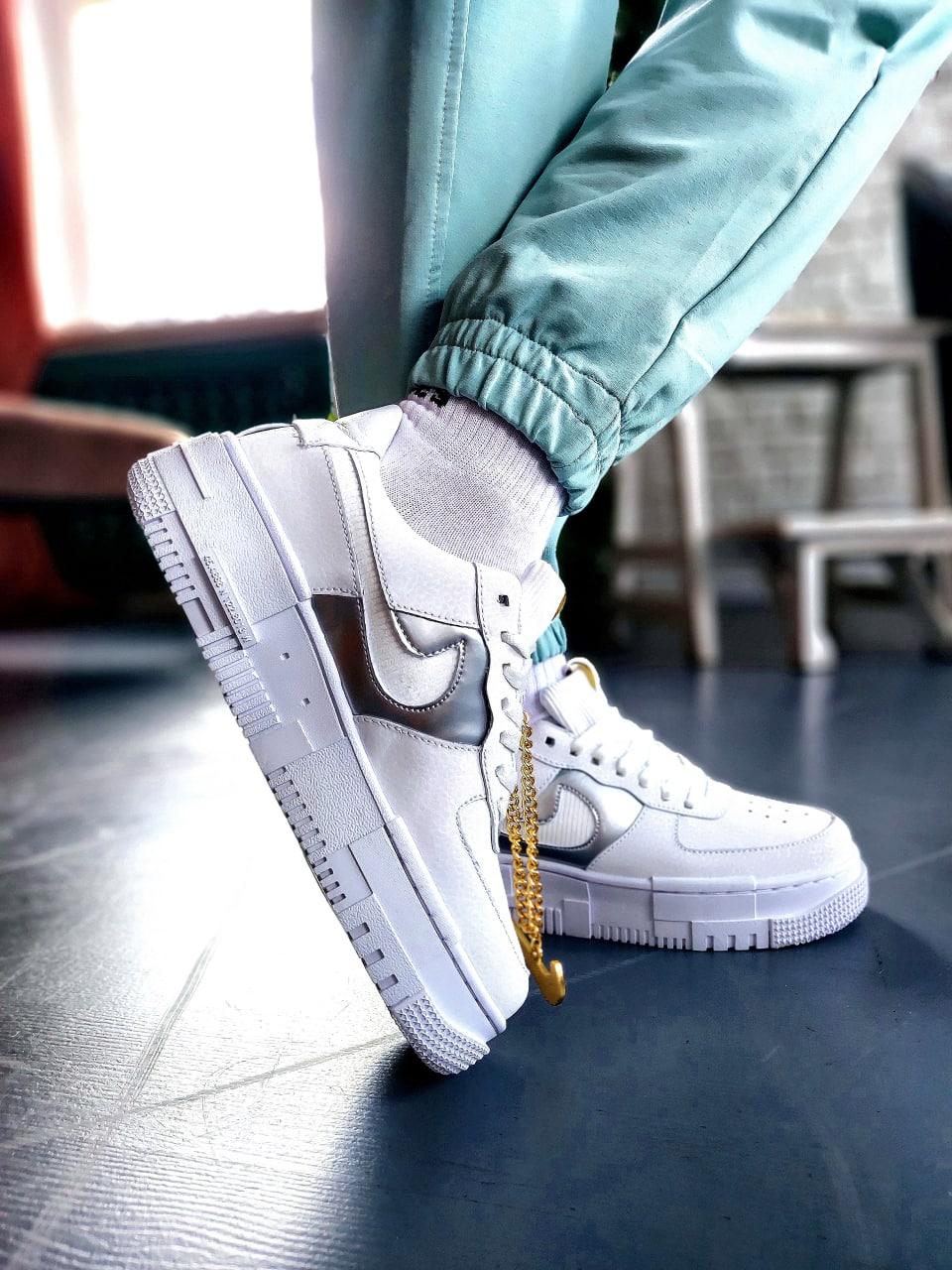 Nike Air Force 1 Pixel White