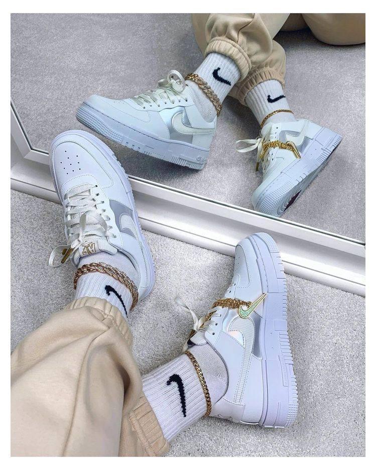 Nike Air Force 1 Pixel White