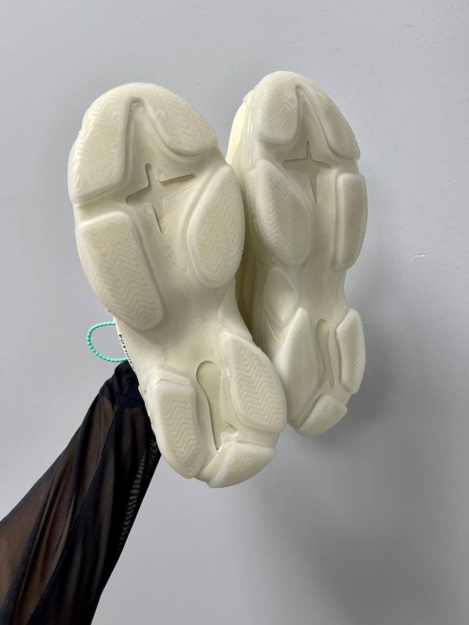 Balenciaga Triple S V1 White Black Violet