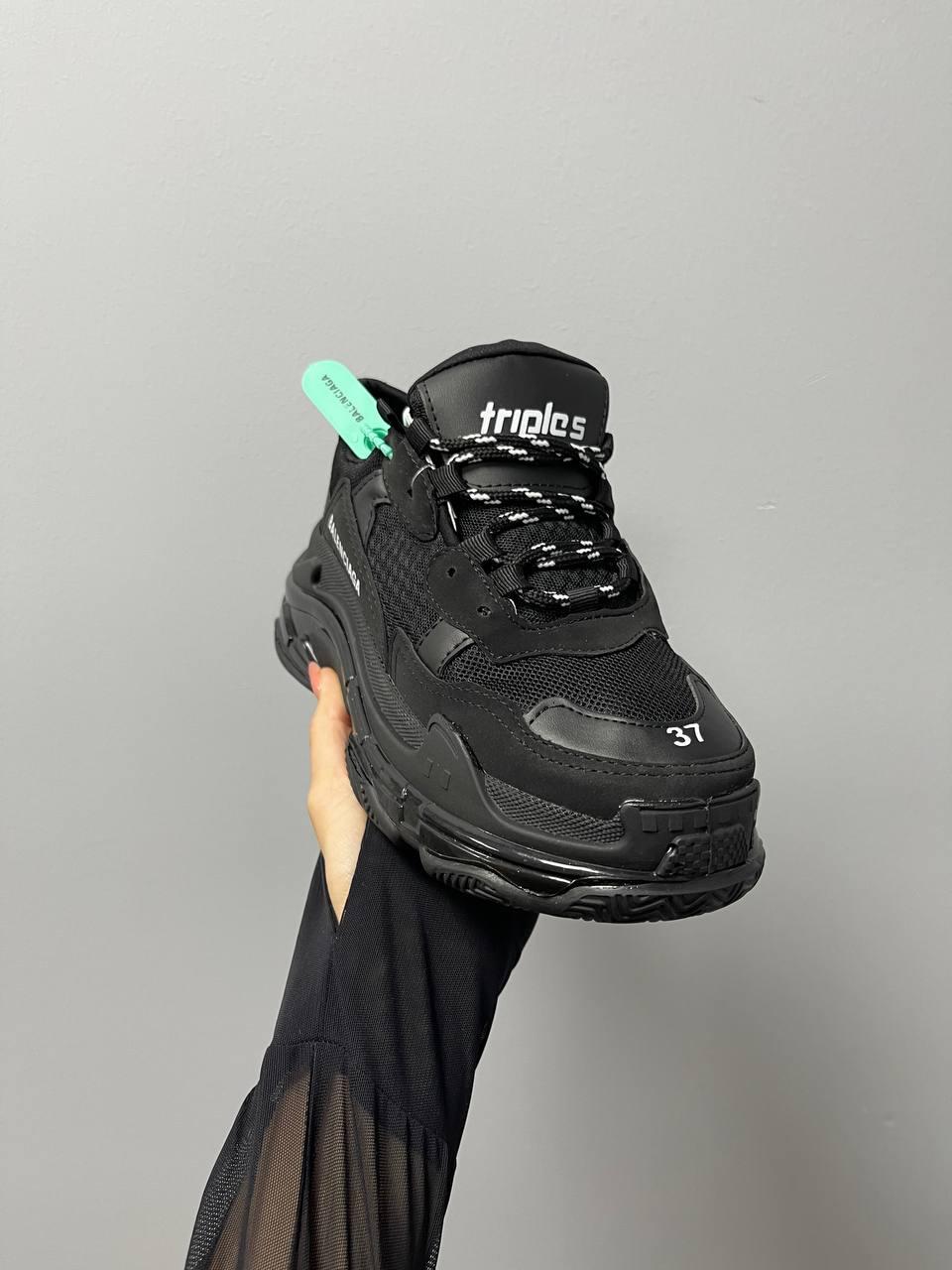 Balenciaga Triple S Black