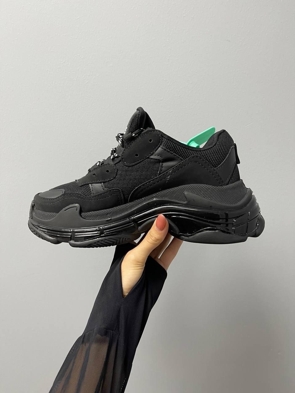 Balenciaga Triple S Black