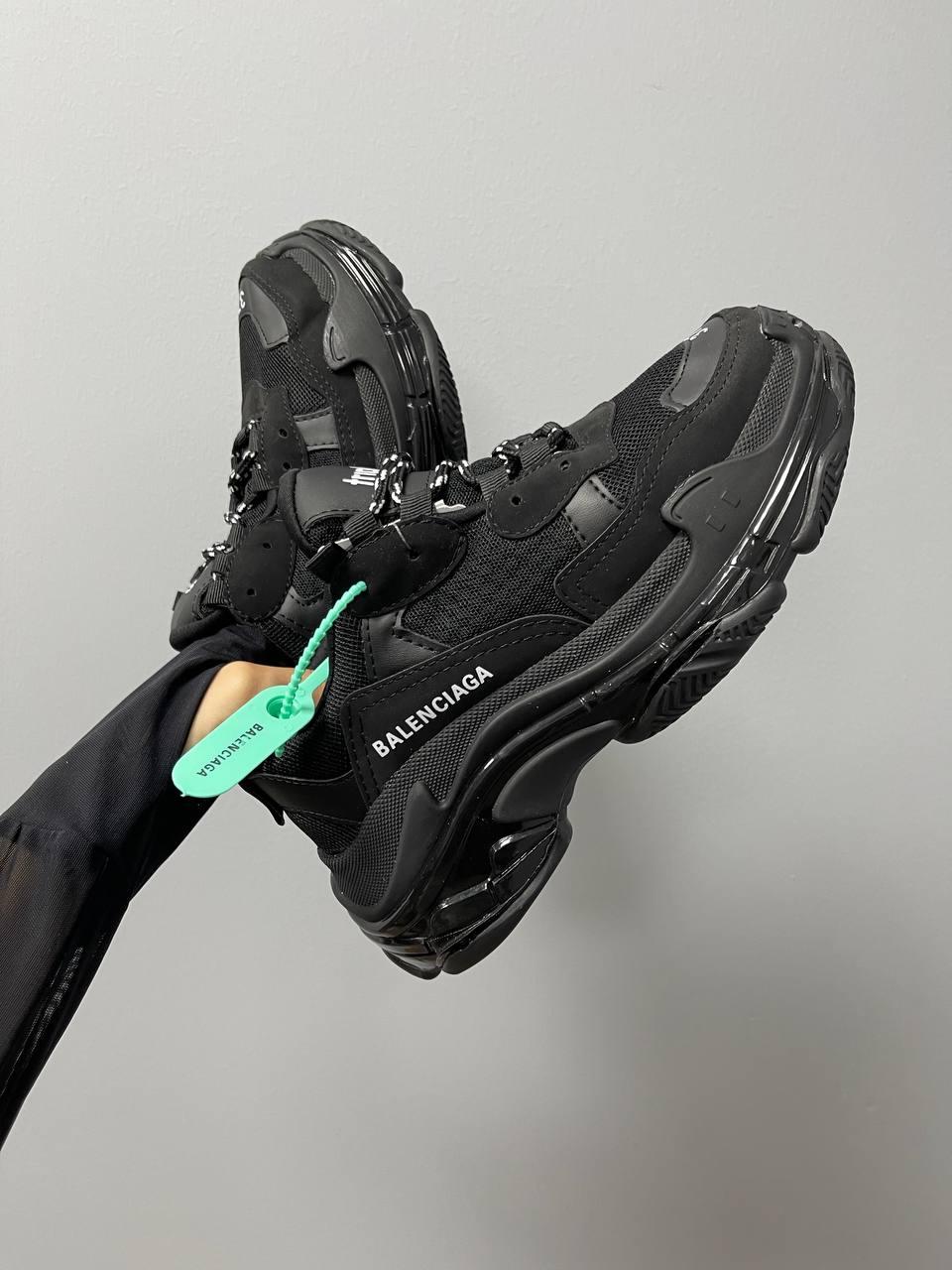 Balenciaga Triple S Black