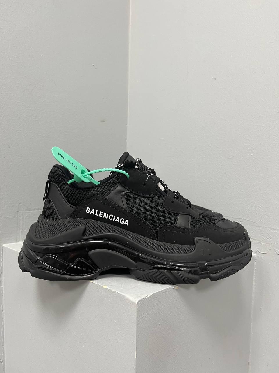 Balenciaga Triple S Black