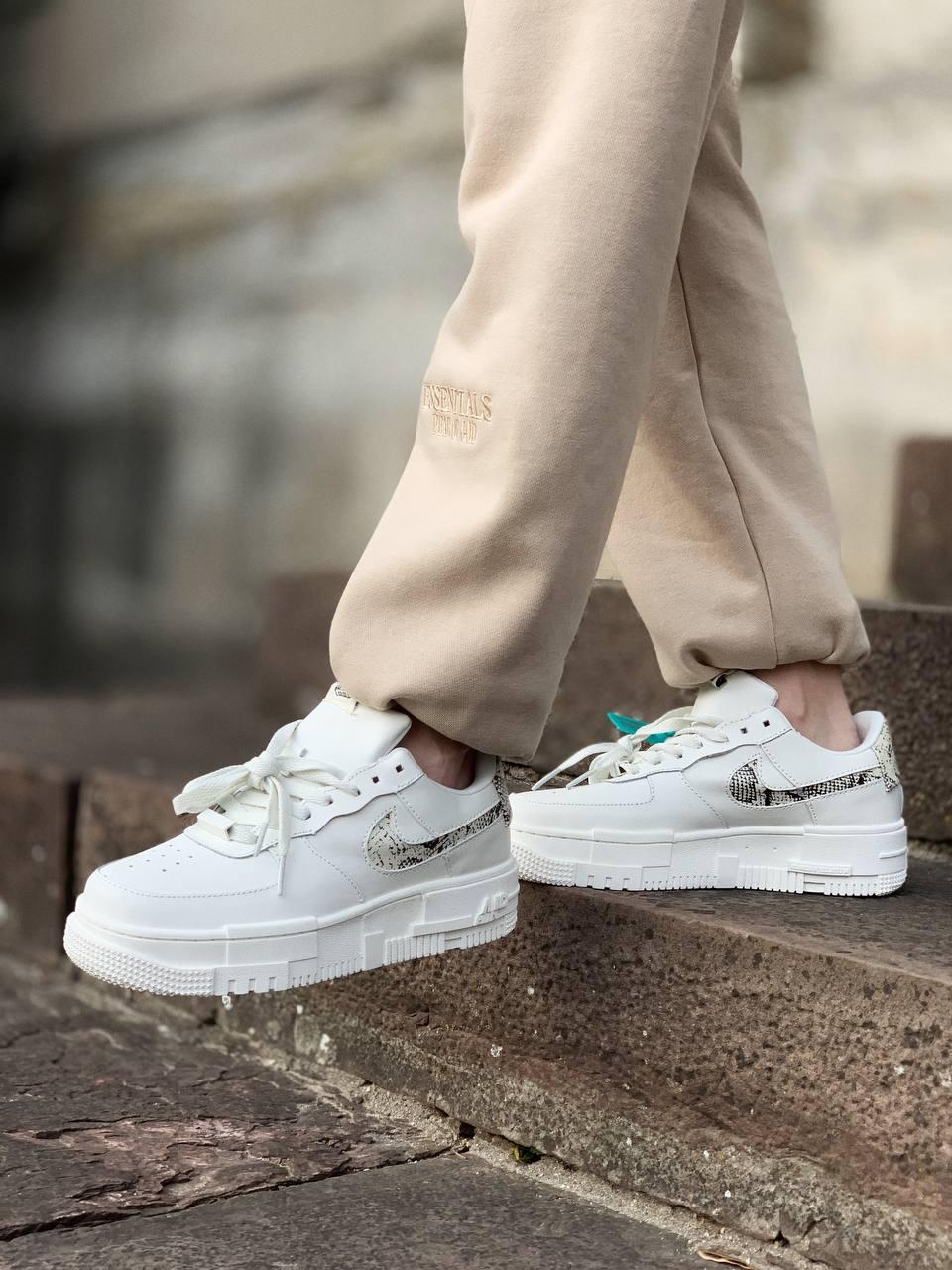 Nike Air Force 1 Pixel Se Snakeskin 1