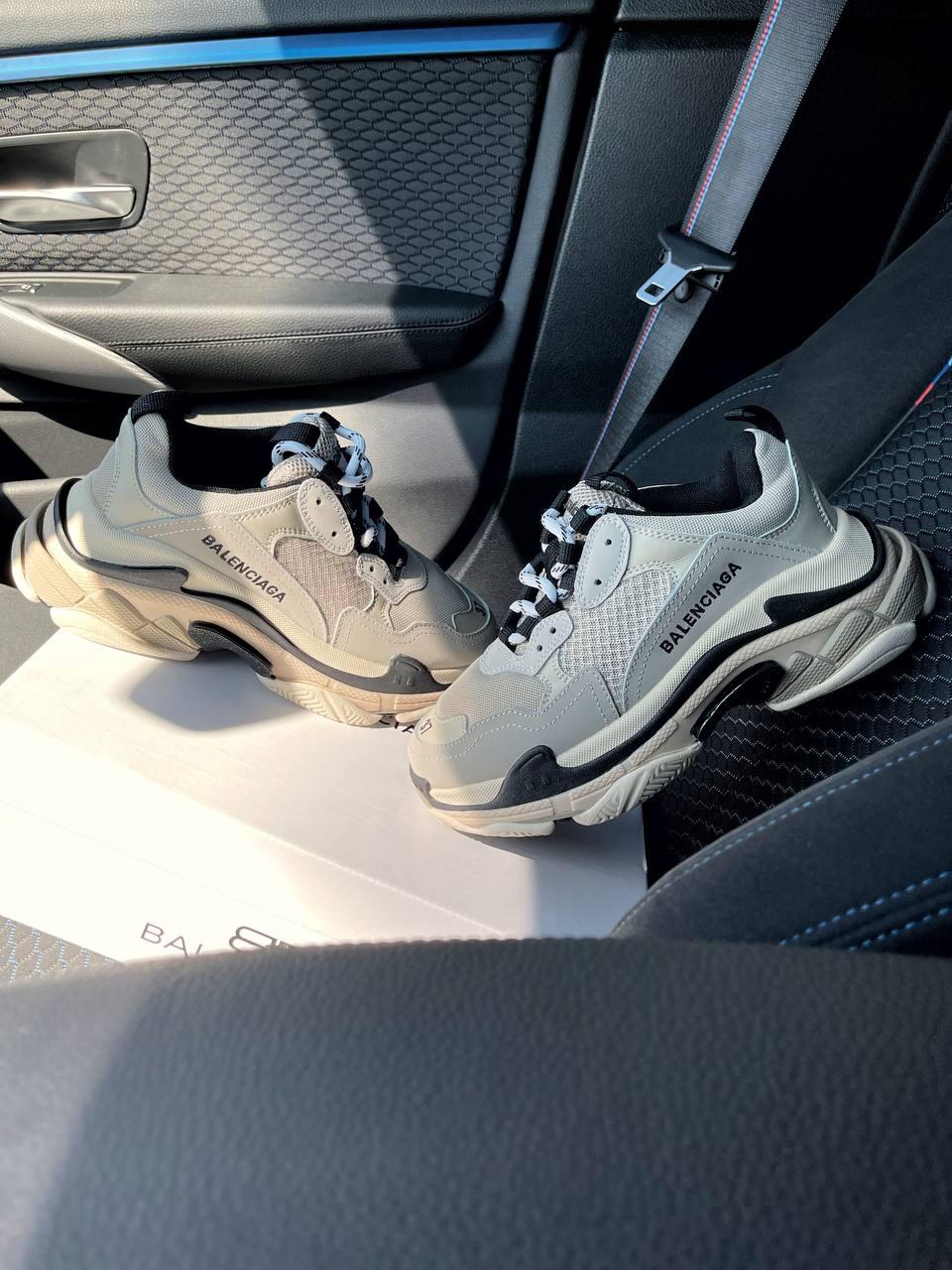 Balenciaga Triple S V1 Beige Black