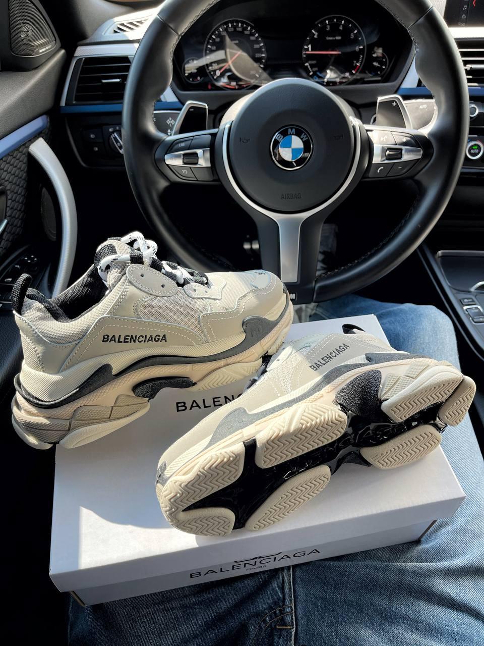 Balenciaga Triple S V1 Beige Black