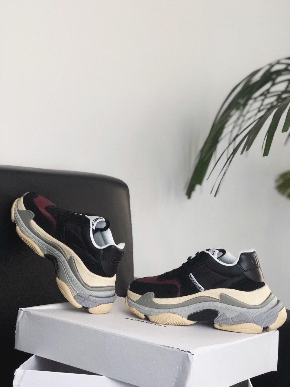 Balenciaga Triple S V2 Black Bordo Burgundy
