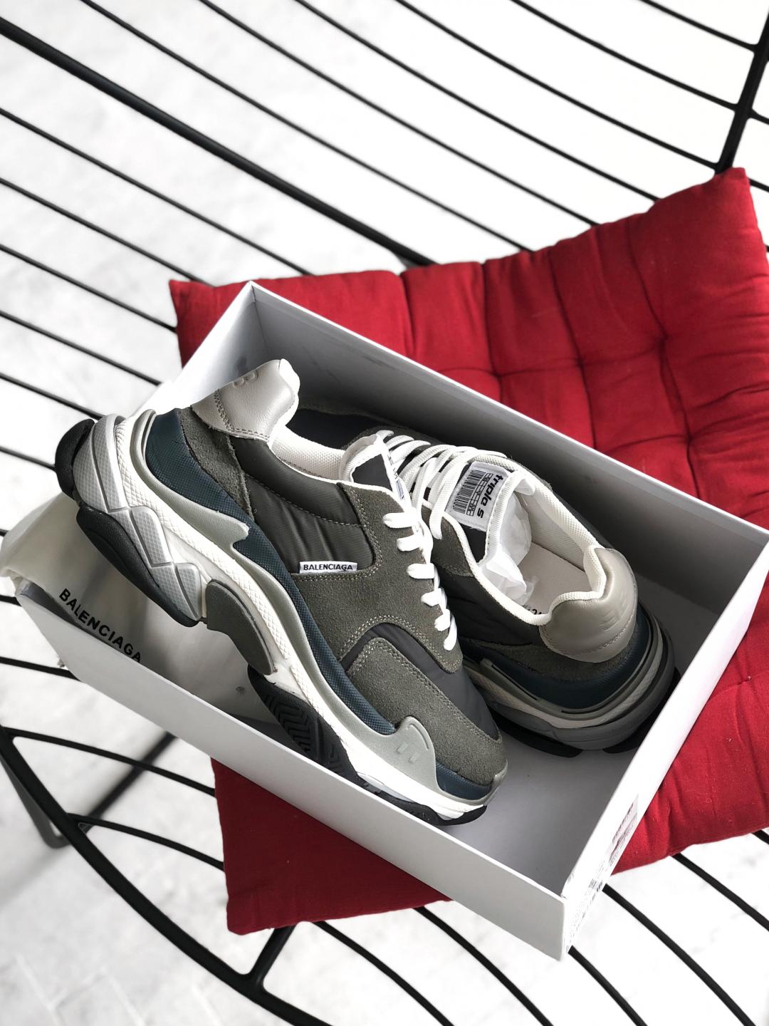 Balenciaga Triple S V2 Grey White