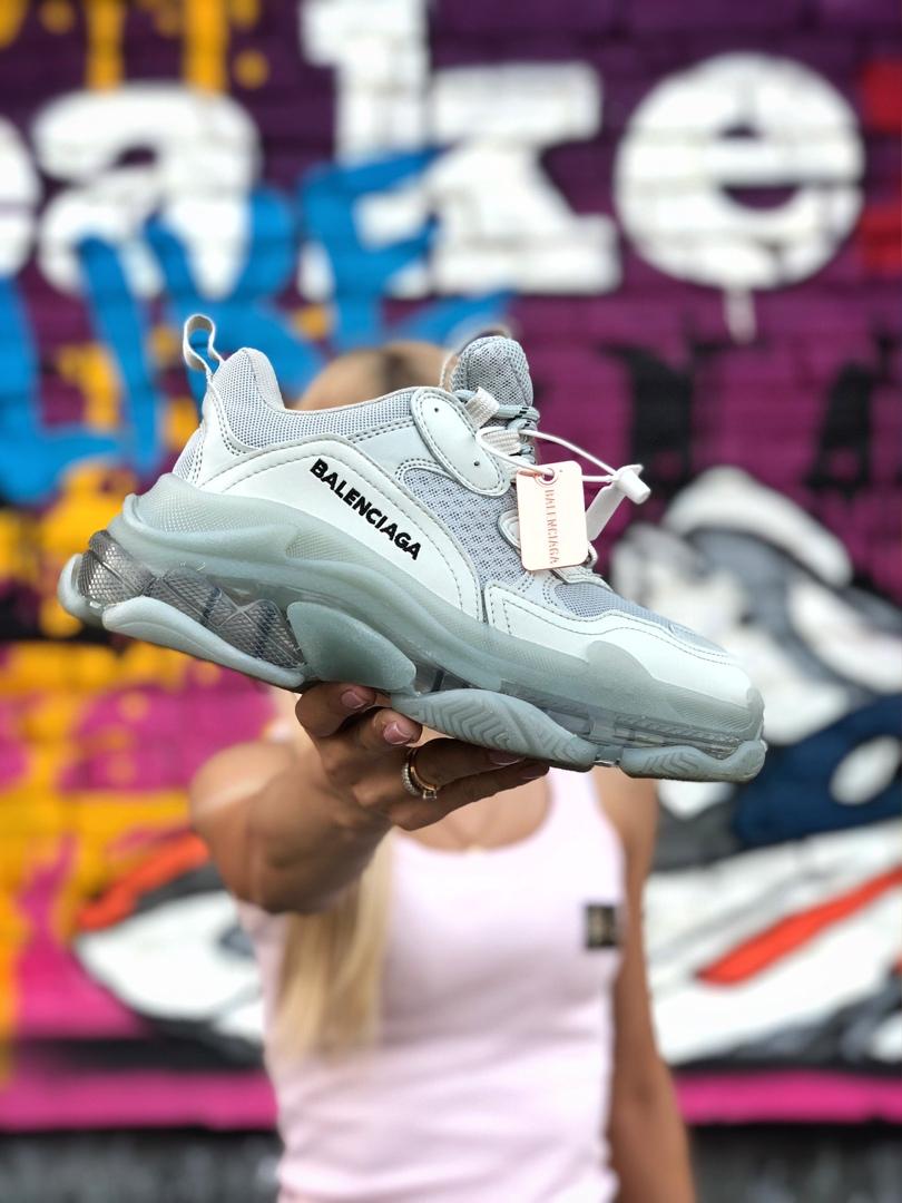 Balenciaga Triple S Clear Sole White Grey