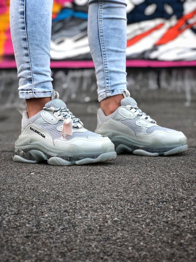 Balenciaga Triple S Clear Sole White Grey