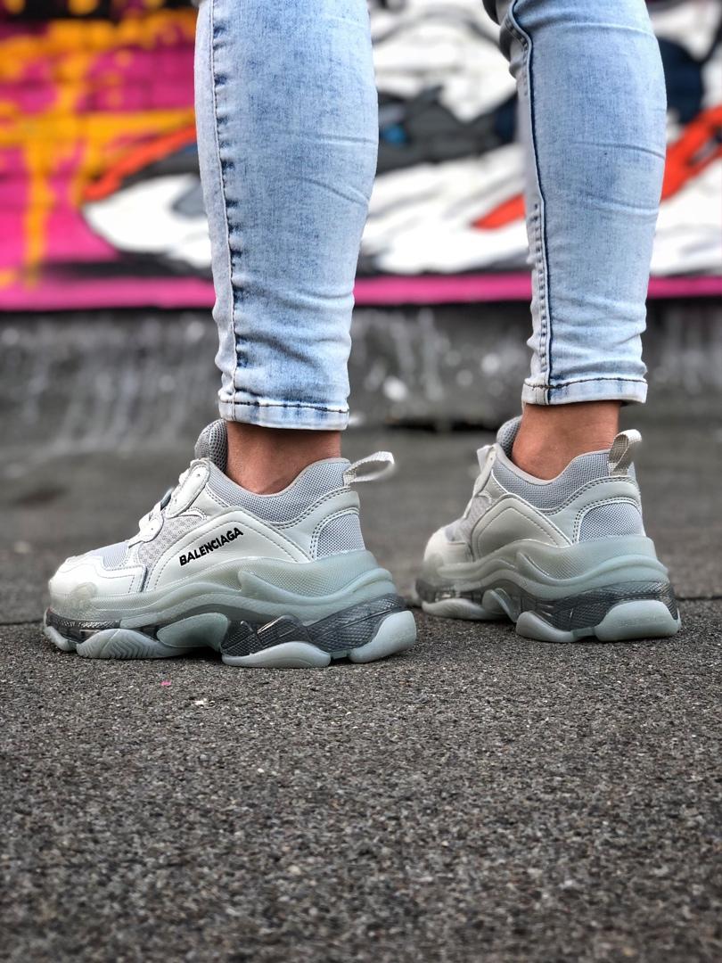 Balenciaga Triple S Clear Sole White Grey