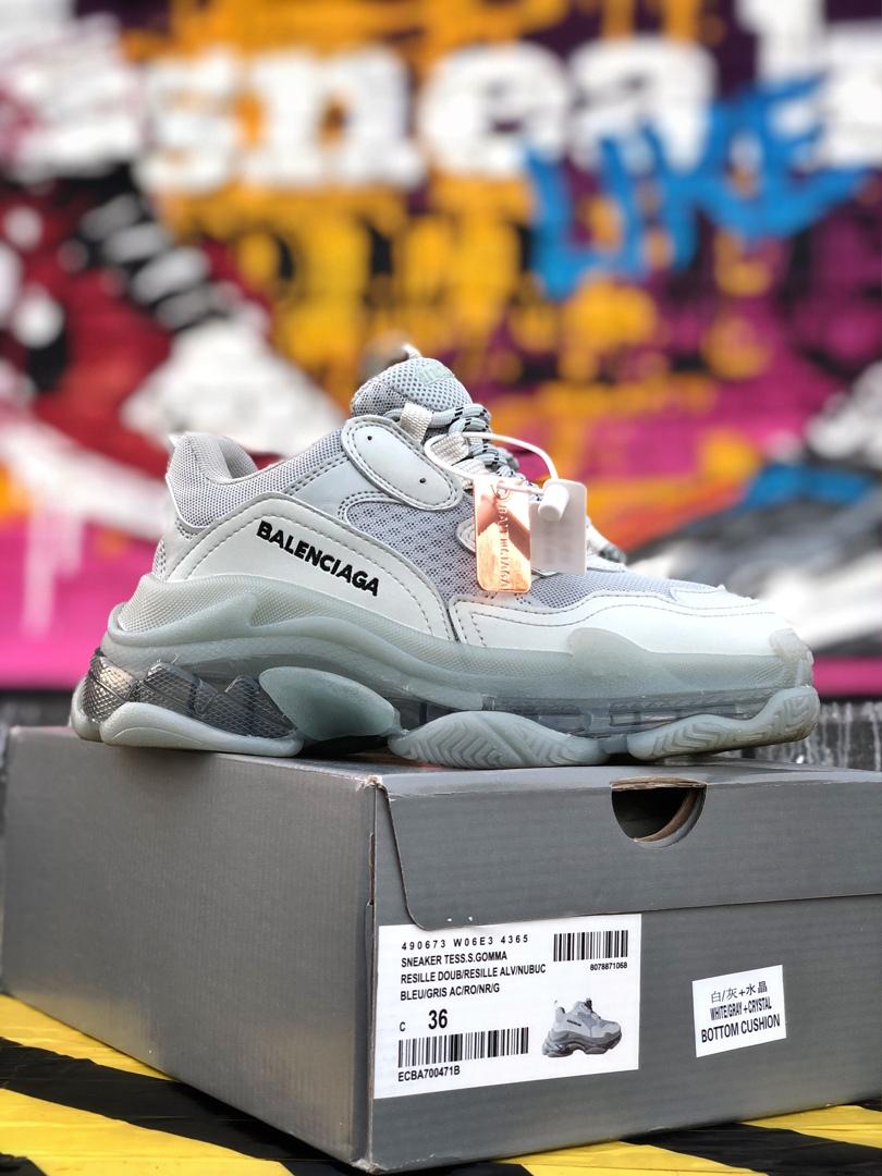 Balenciaga Triple S Clear Sole White Grey