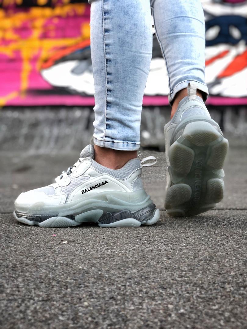 Balenciaga Triple S Clear Sole White Grey