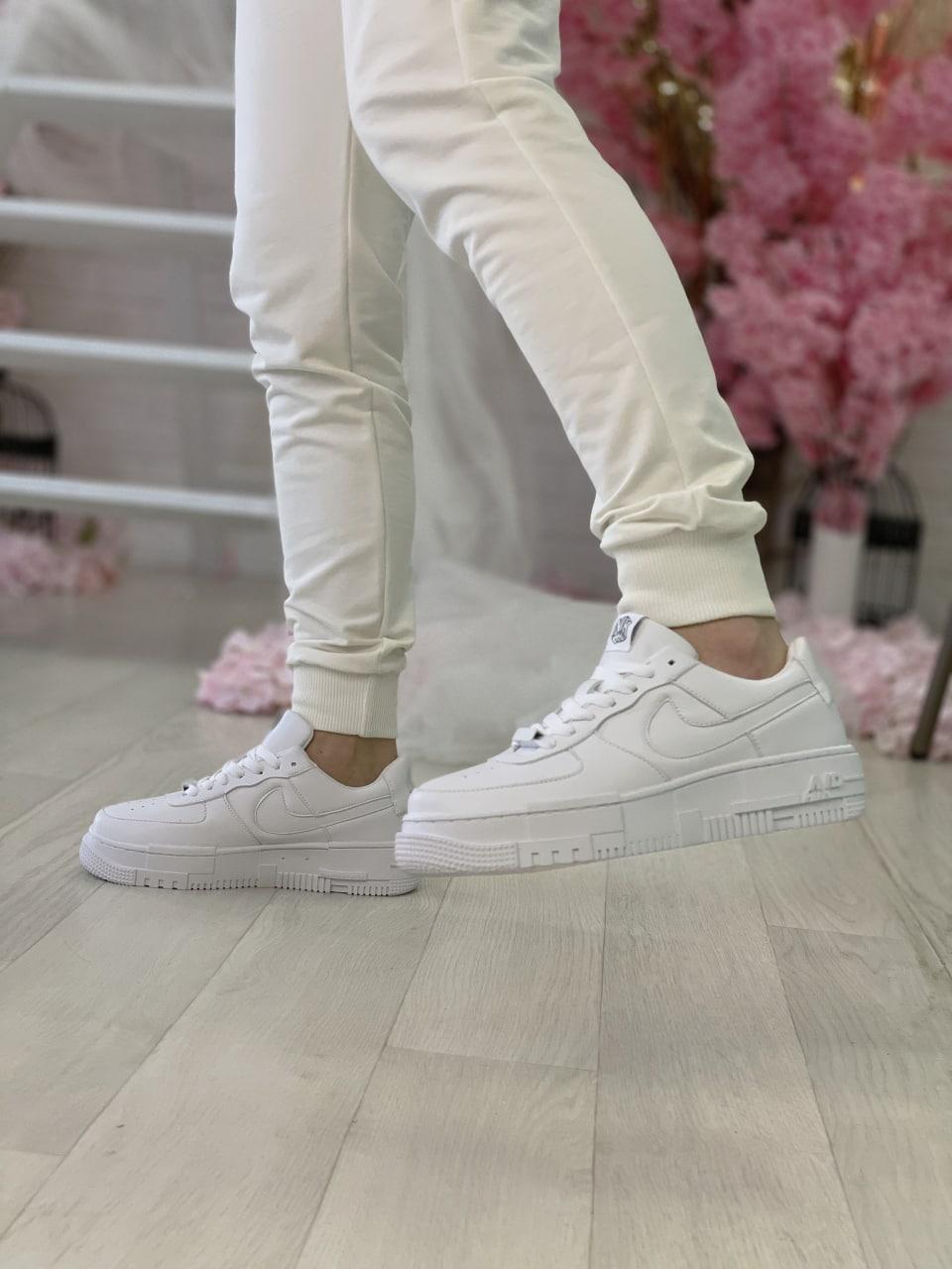 Nike Air Force 1 Pixel White 2