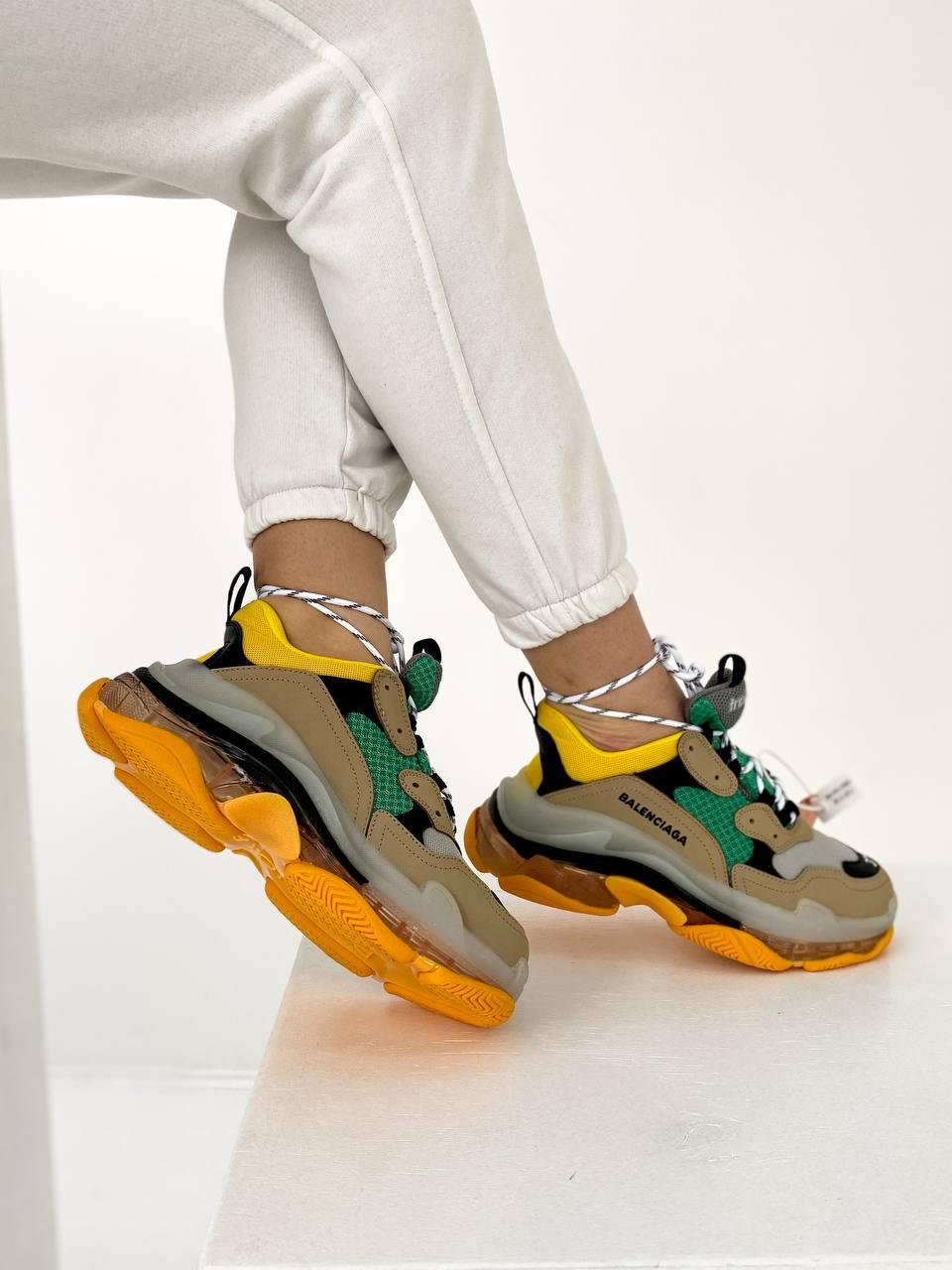 Balenciaga Triple S Clear Sole Multicolor
