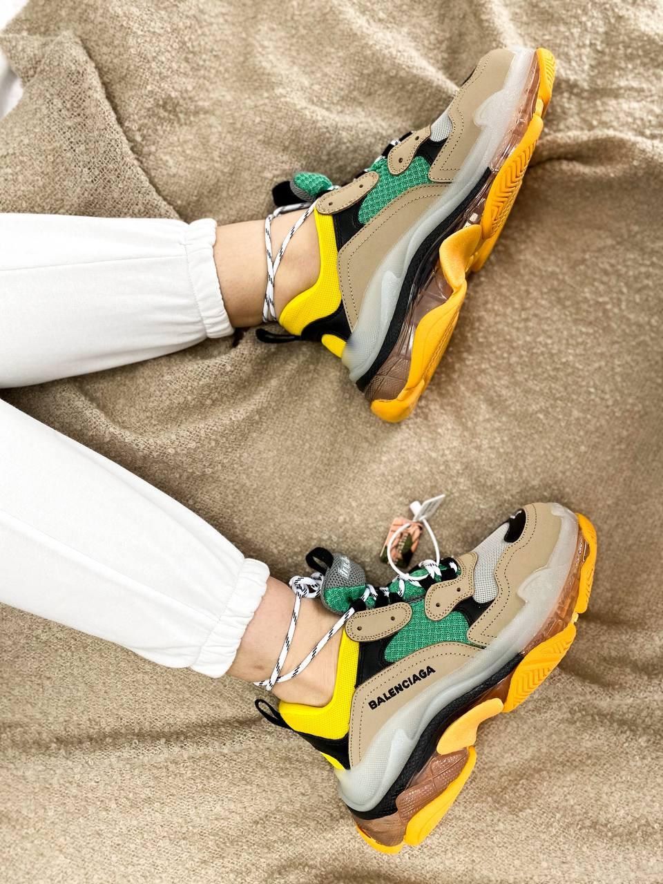 Balenciaga Triple S Clear Sole Multicolor