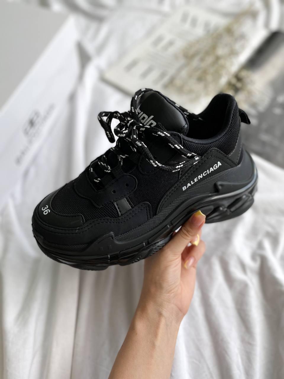 Balenciaga Triple S Clear Sole Black «White Logo» 3