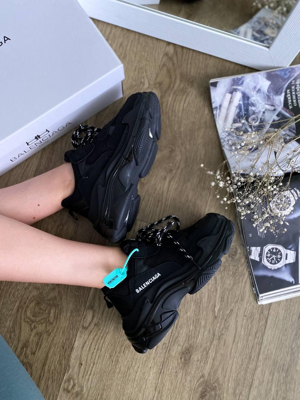 Balenciaga Triple S Clear Sole Black «White Logo» 3