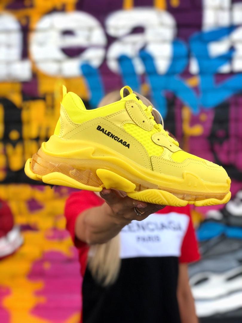 Balenciaga Triple S Clear Sole Yellow «Black Logo» 2