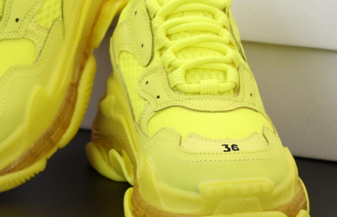 Balenciaga Triple S Clear Sole Yellow «Black Logo» 2