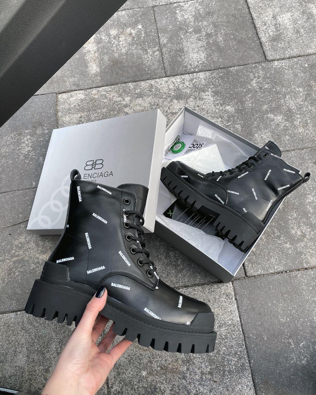 Balenciaga Boots Black «White Logo» (Мех)