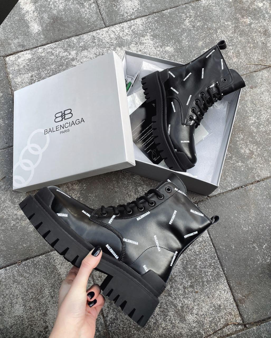Balenciaga Boots Black «White Logo» (Мех)