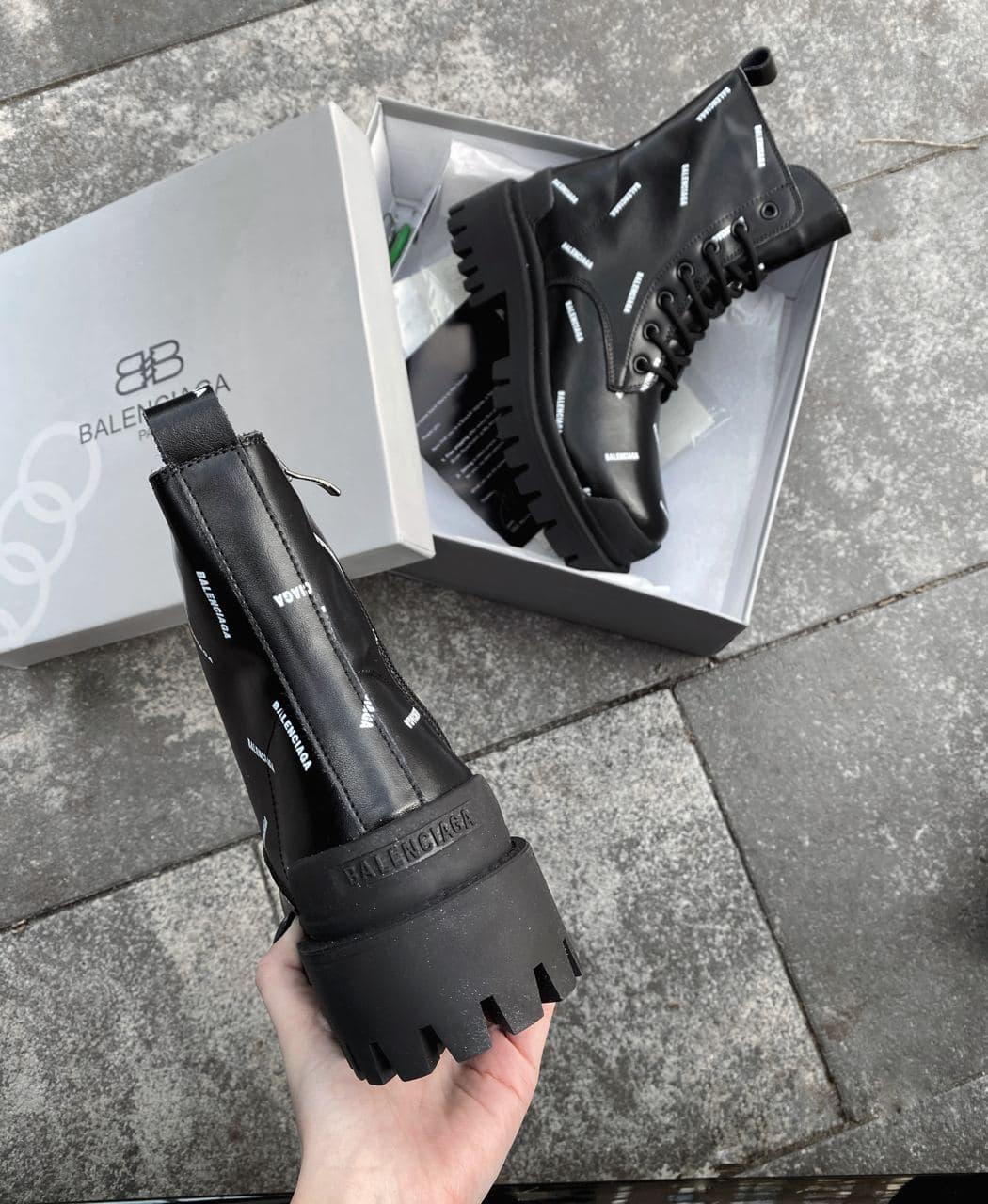 Balenciaga Boots Black «White Logo» (Мех)