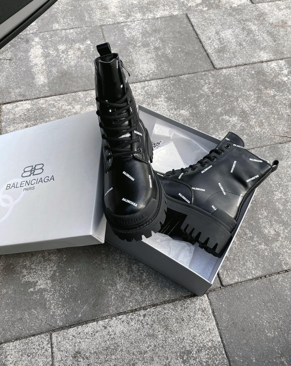 Balenciaga Boots Black «White Logo» (Мех)