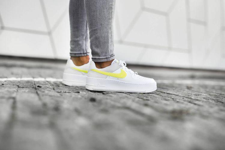 Nike Air Force 1 Sage White Lemon Venom