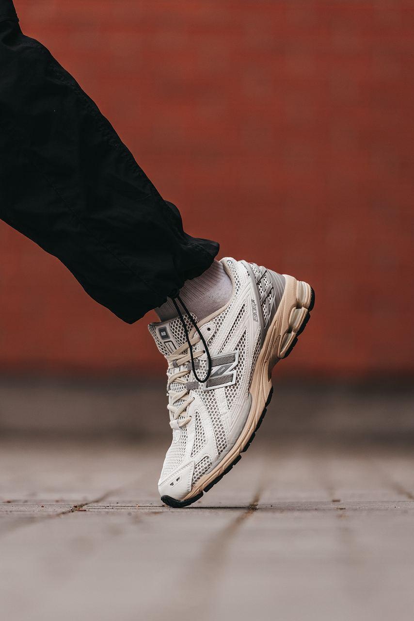 New Balance 1906R Grey