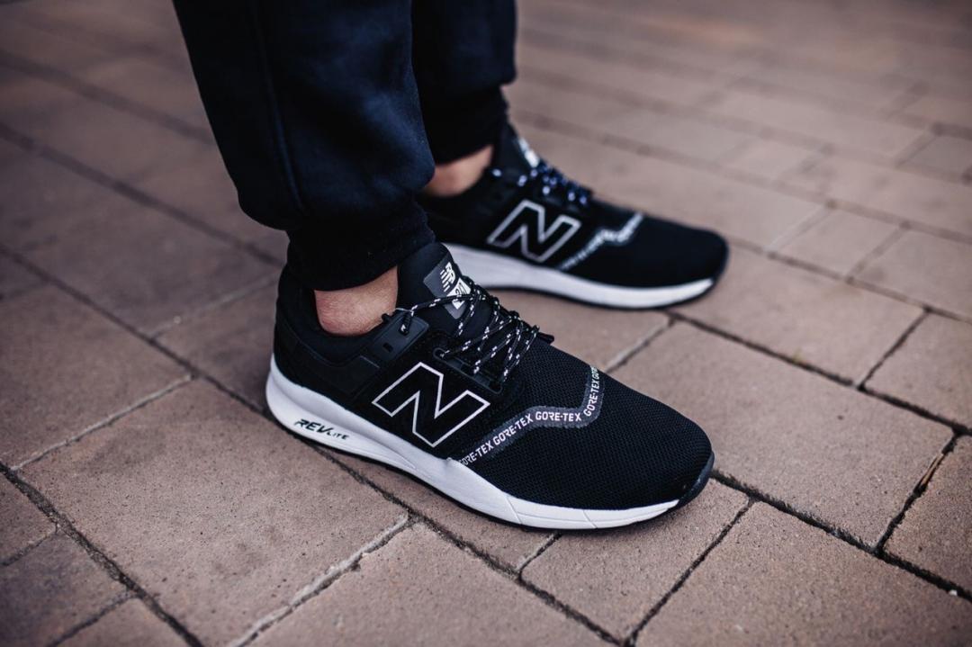 New Balance 247 Black White