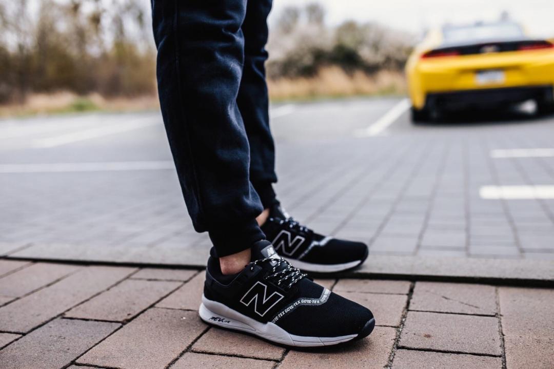 New Balance 247 Black White