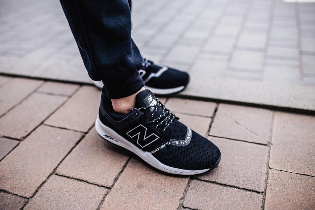 New Balance 247 Black White