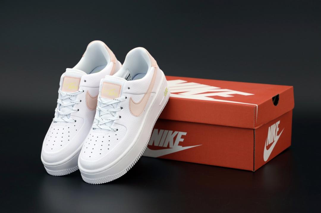 Nike Air Force 1 White Pink Reflective
