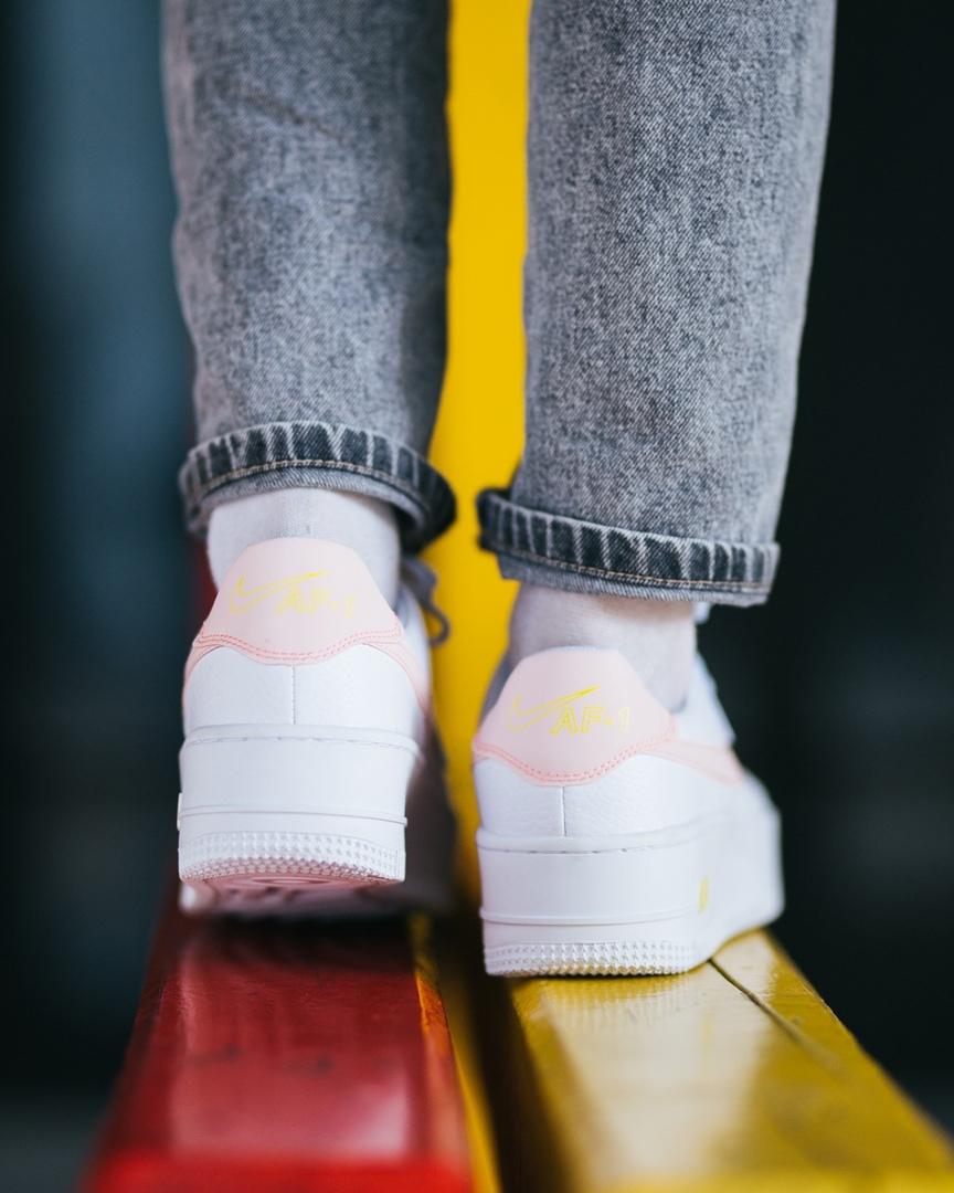 Nike Air Force 1 White Pink Reflective