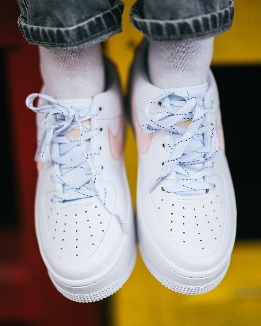 Nike Air Force 1 White Pink Reflective