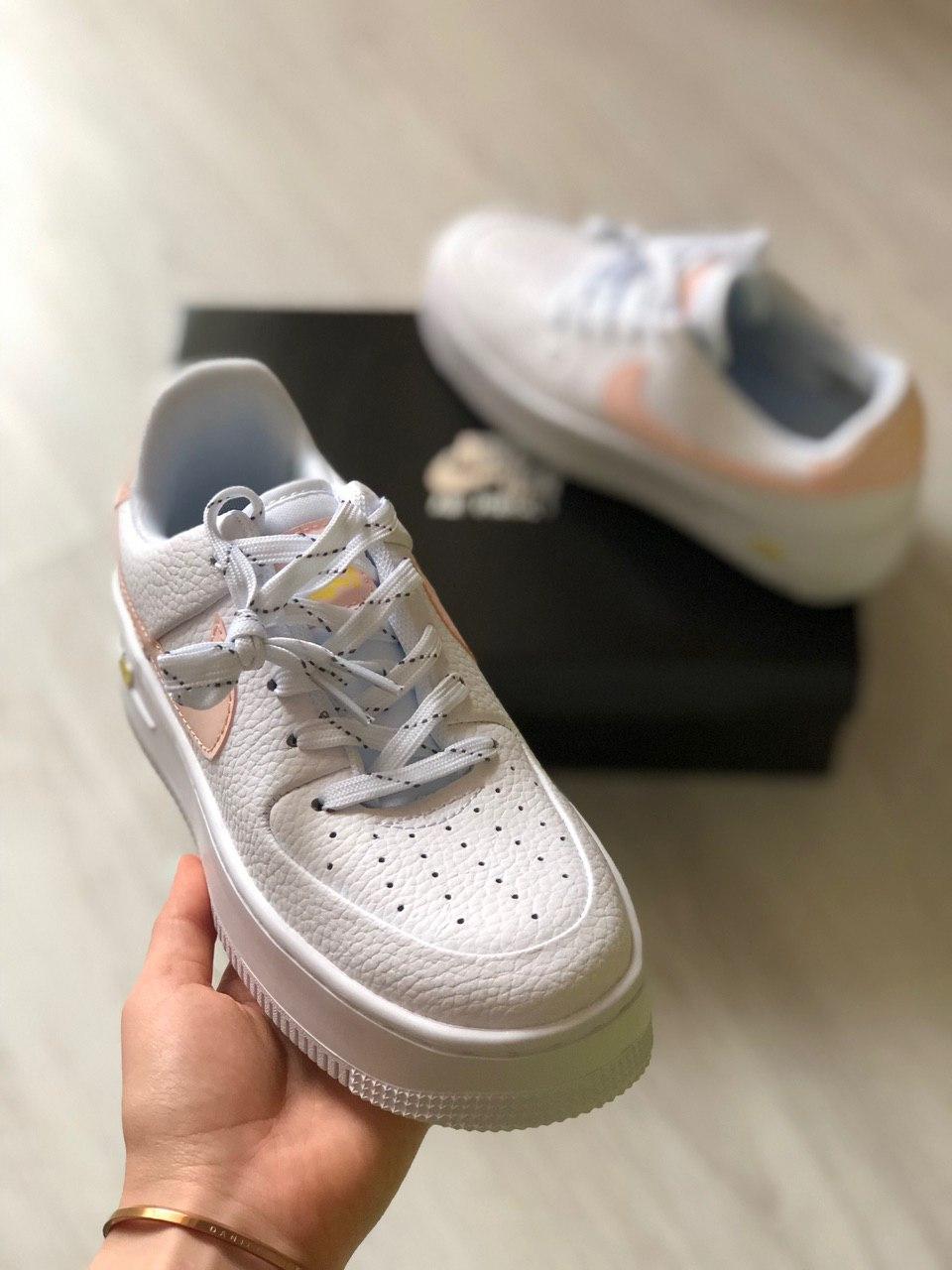 Nike Air Force 1 White Pink Reflective
