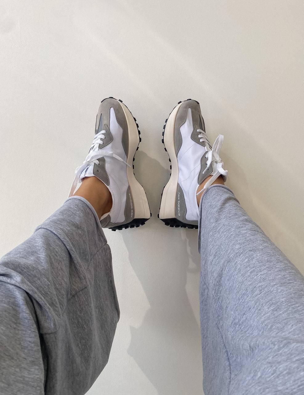 New Balance 327 Grey White