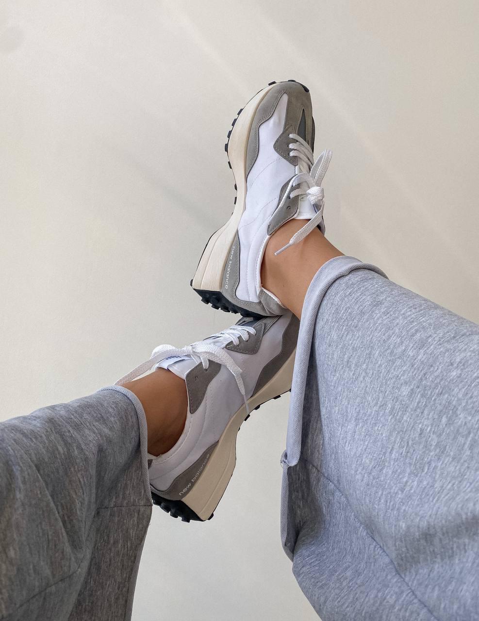 New Balance 327 Grey White