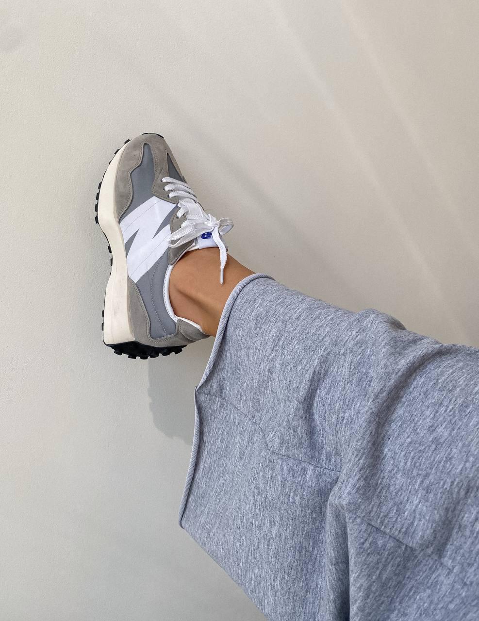 New Balance 327 Grey White