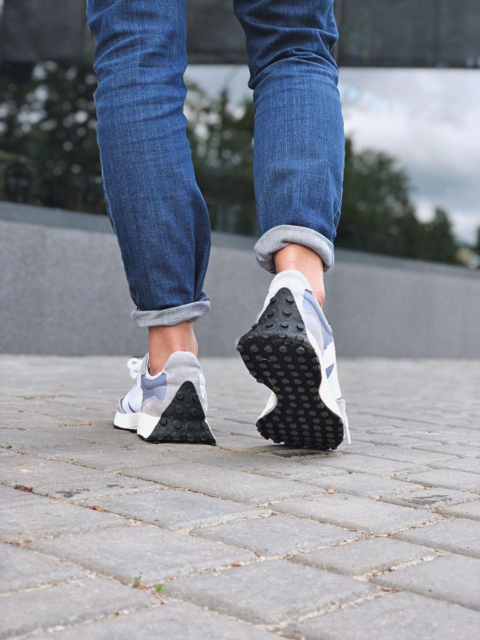 New Balance 327 Grey White
