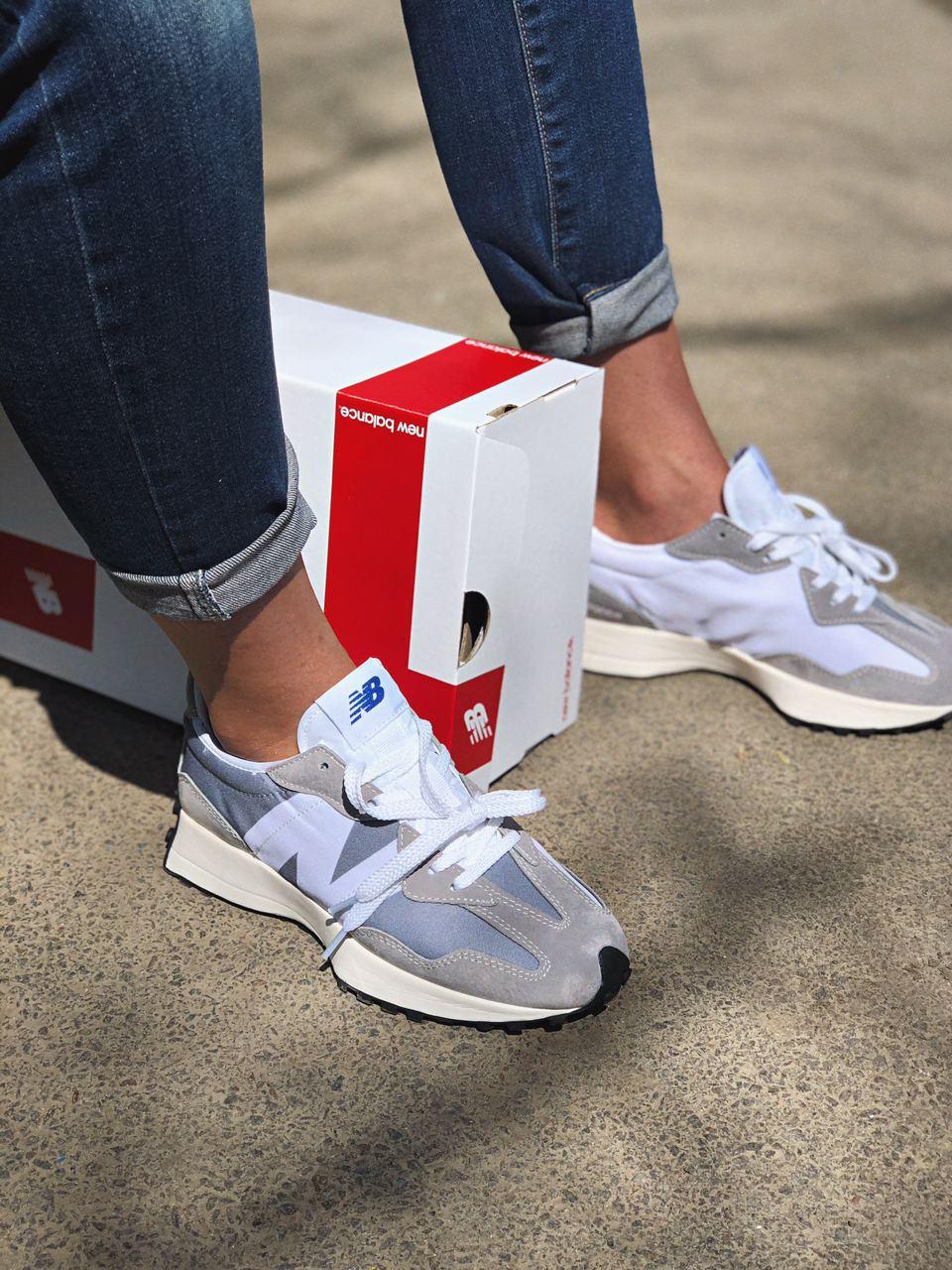 New Balance 327 Grey White