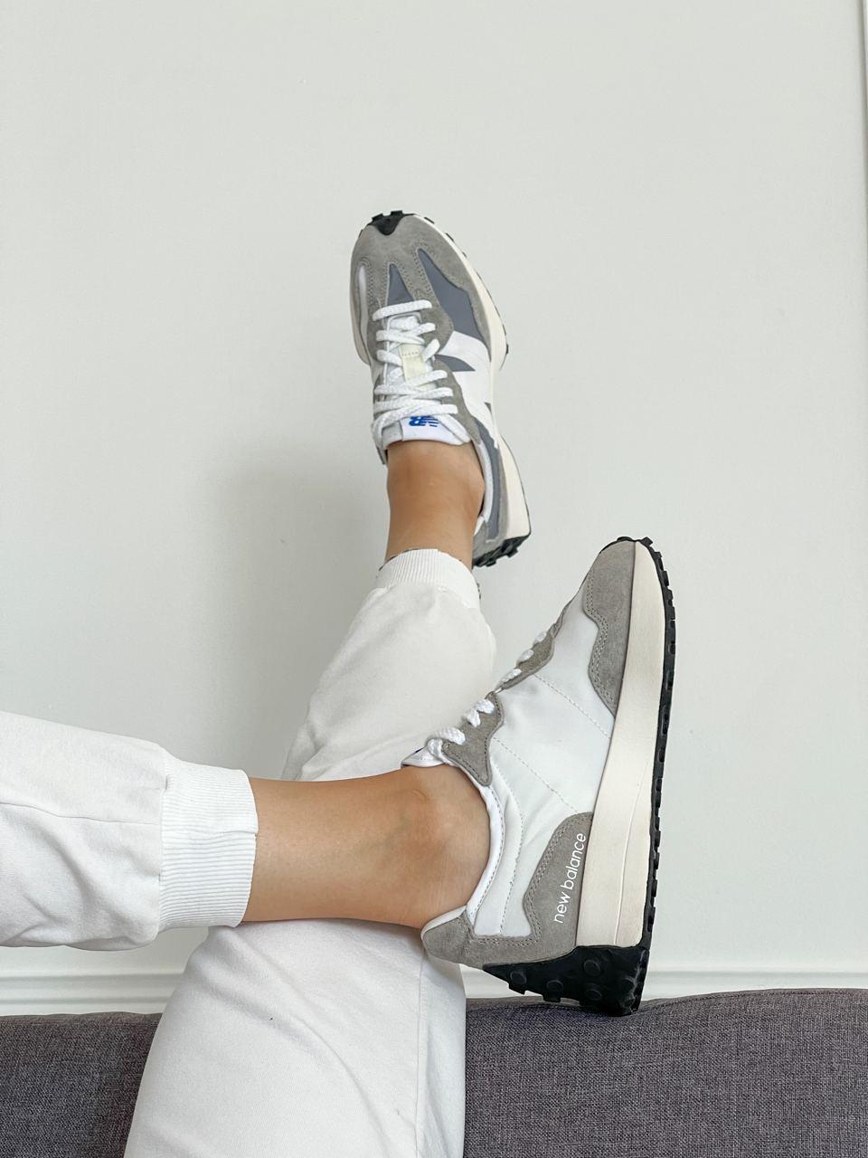 New Balance 327 Grey White