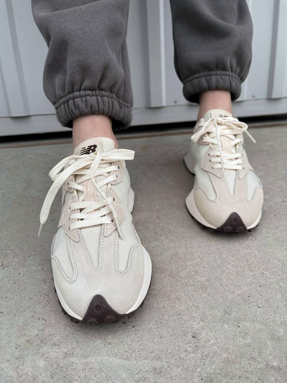 New Balance 327 Bone