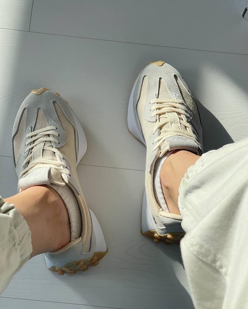 New Balance 327 Beige Grey White