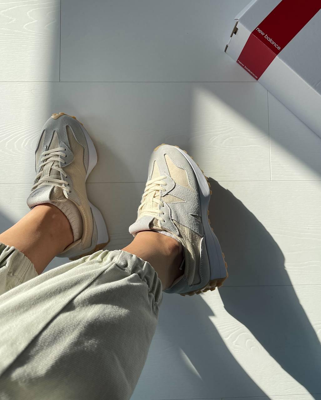 New Balance 327 Beige Grey White
