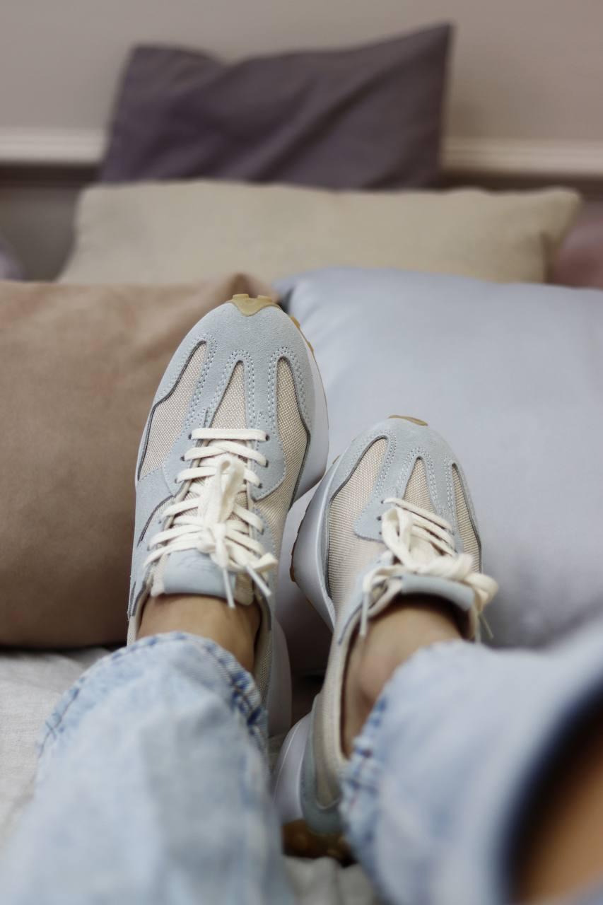 New Balance 327 Beige Light Grey