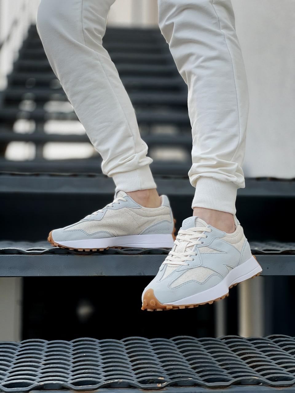 New Balance 327 Beige Light Grey