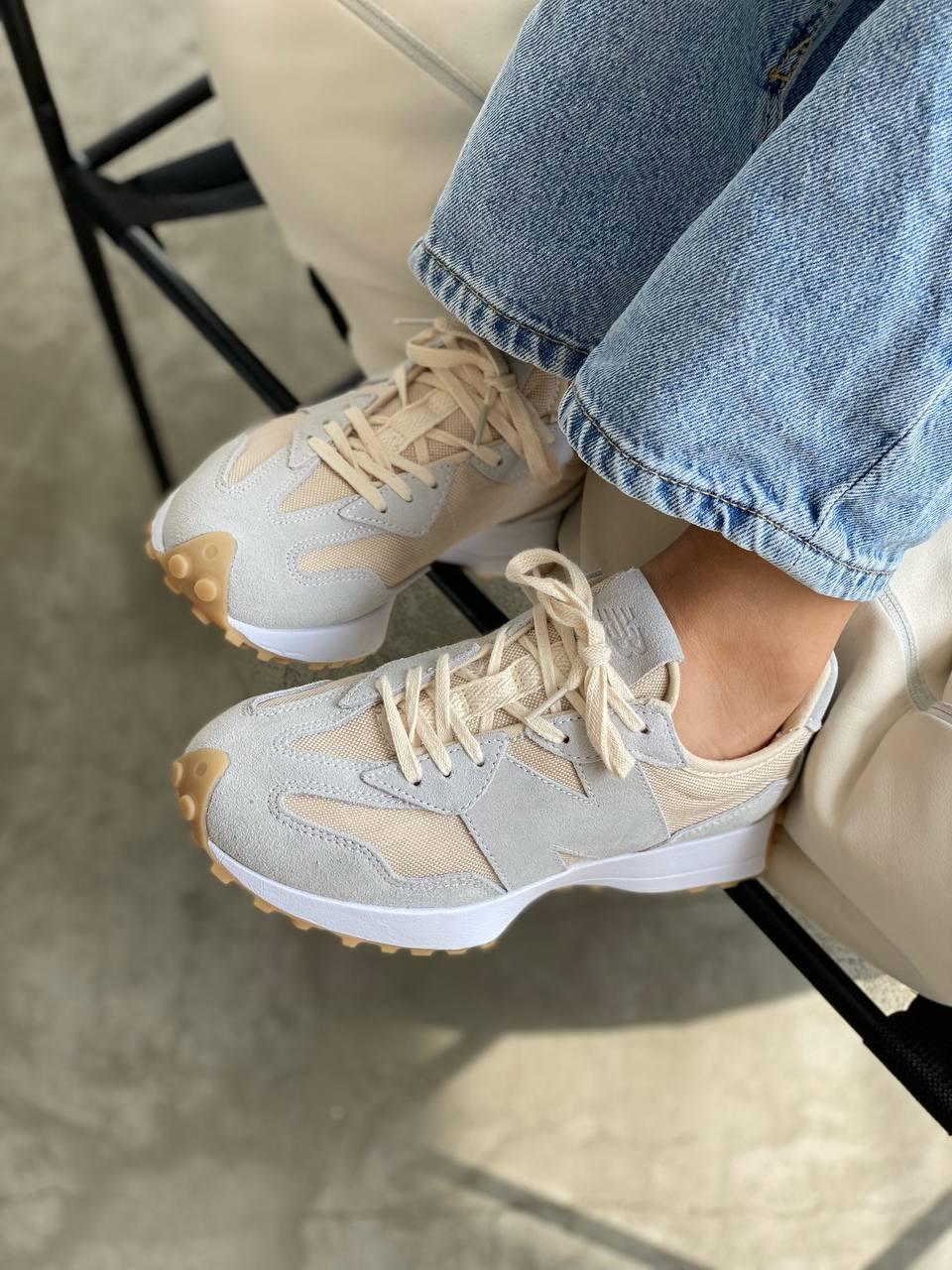 New Balance 327 Beige Light Grey